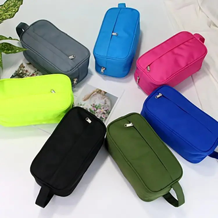 vibrant-travel-toiletry-bag (1)